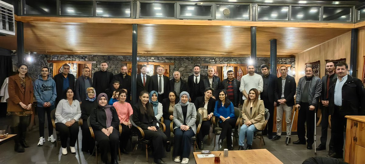 Birçok güzel anı ve dost biriktirdiğim bu güzel şehirden ayrılma vakti geldi. Güzide şehrimiz Ardahanda 4 yıl önce bir Kasım ayında başladığım görevimi yine bir Kasım ayında Aksaraya gitmek üzere tamamlıyorum. Bu güzel şehirden ayrılmanın verdiği hüznü ve aynı zamanda buraya