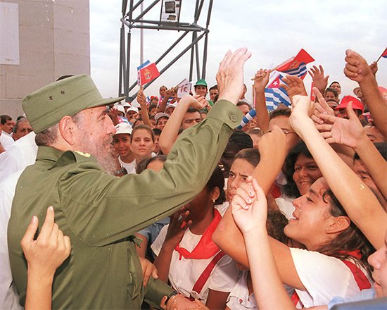 #Fidel: “Los valores que defendemos son muy sagrados, son muy altos, son muy poderosos, son los valores de la patria, son los valores de la Revolución, son los valores del socialismo son los valores de la justicia, son los valores de la igualdad, son los valores de la dignidad..