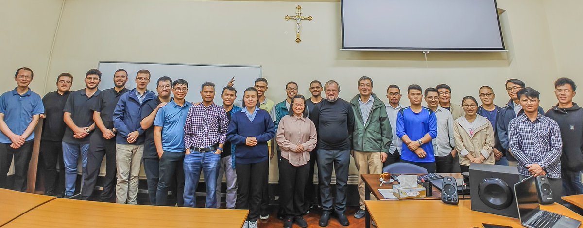 On November 19, Fr. Cyril Hovorun met the students of the Catholic Seminary of St Joseph in Macau who come from various regions of Asia and Europe. They discussed the modern state of ecumenism and Orthodox-Catholic relations