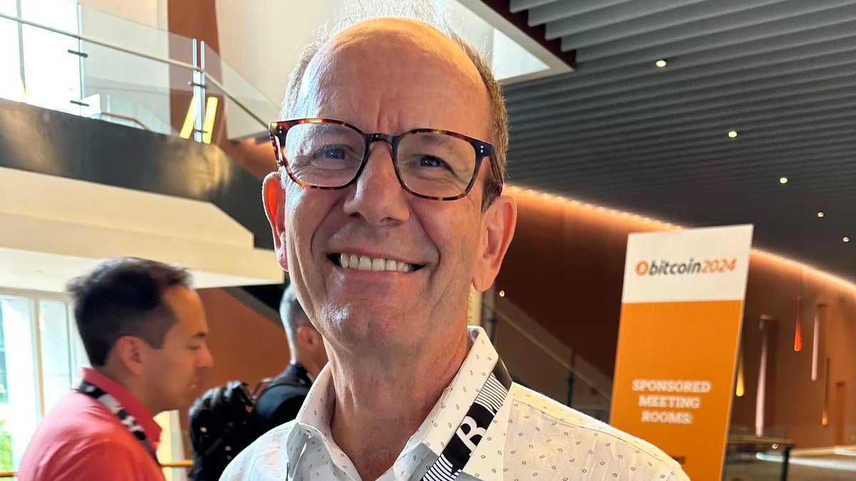 MARA将可转换优先票据发行规模增加1.5亿美元至8.5亿美元据CoinDesk，比特币上市矿企MARA Holdings (MARA)  已将其先前宣布的可转换优先票据发行额从7亿美元增加至8.5亿美元。  该公司还将初始购买者购买额外债券的期权金额从1.05亿美元提高至1.5亿美元。此次发行预计将于11 ...