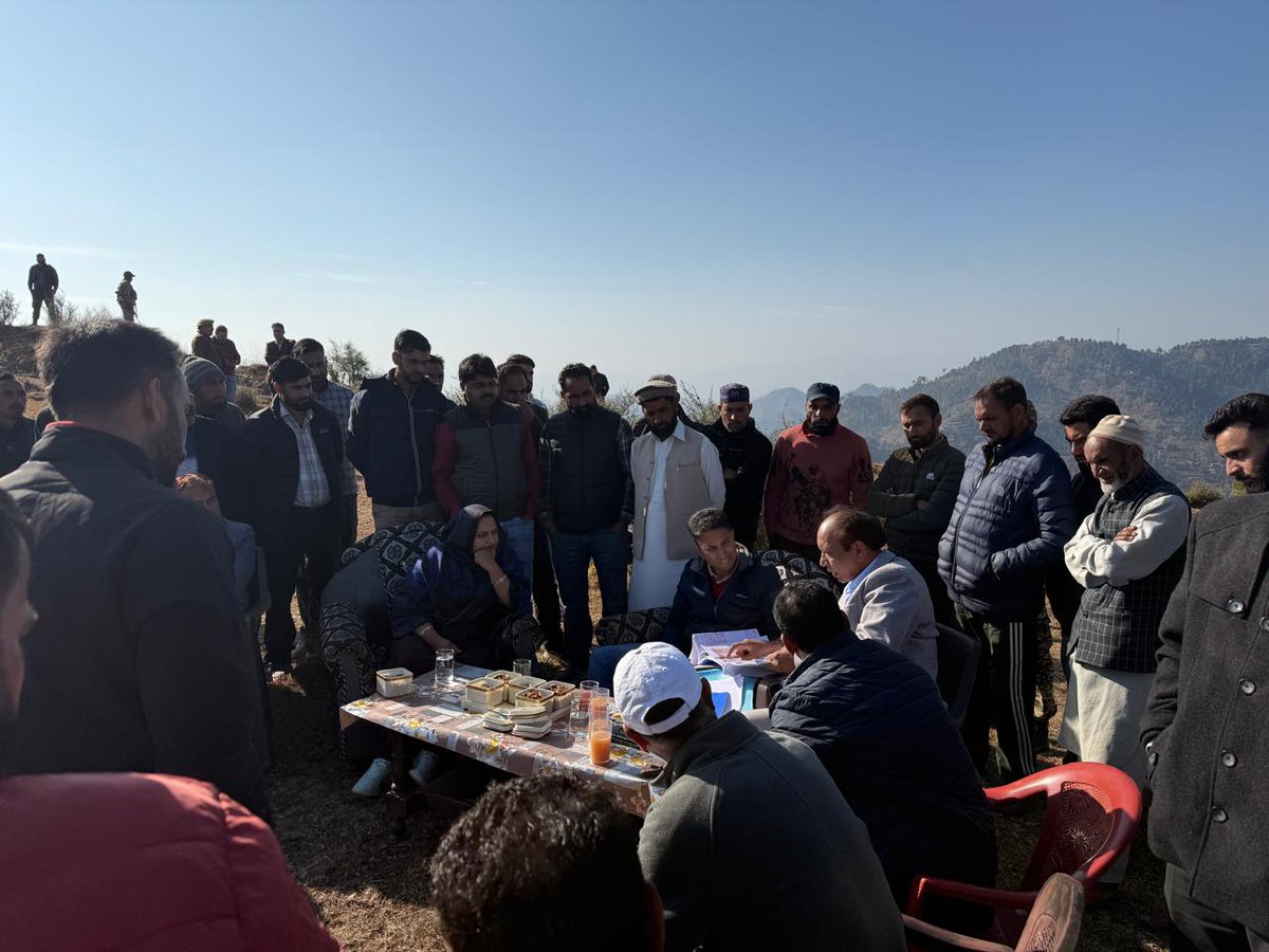 ChJavedIqbal_'s tweet image. #ConstituencyUpdate | Secretary Tribal Affairs Sh Prasanna Ramaswamy along with DDC Budhal-Koteranka member Shazia Kouser in an on-the-spot review meeting at site of Eklavya Model Residential School, Hubbi, Koteranka, earlier today.  

#KhushhaalBudhal @JKNC_