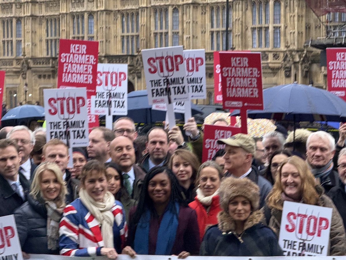 Calgie (@christiancalgie) on Twitter photo Kemi leads Tory photoshoot outside Parliament Kemi leads Tory photoshoot outside Parliament