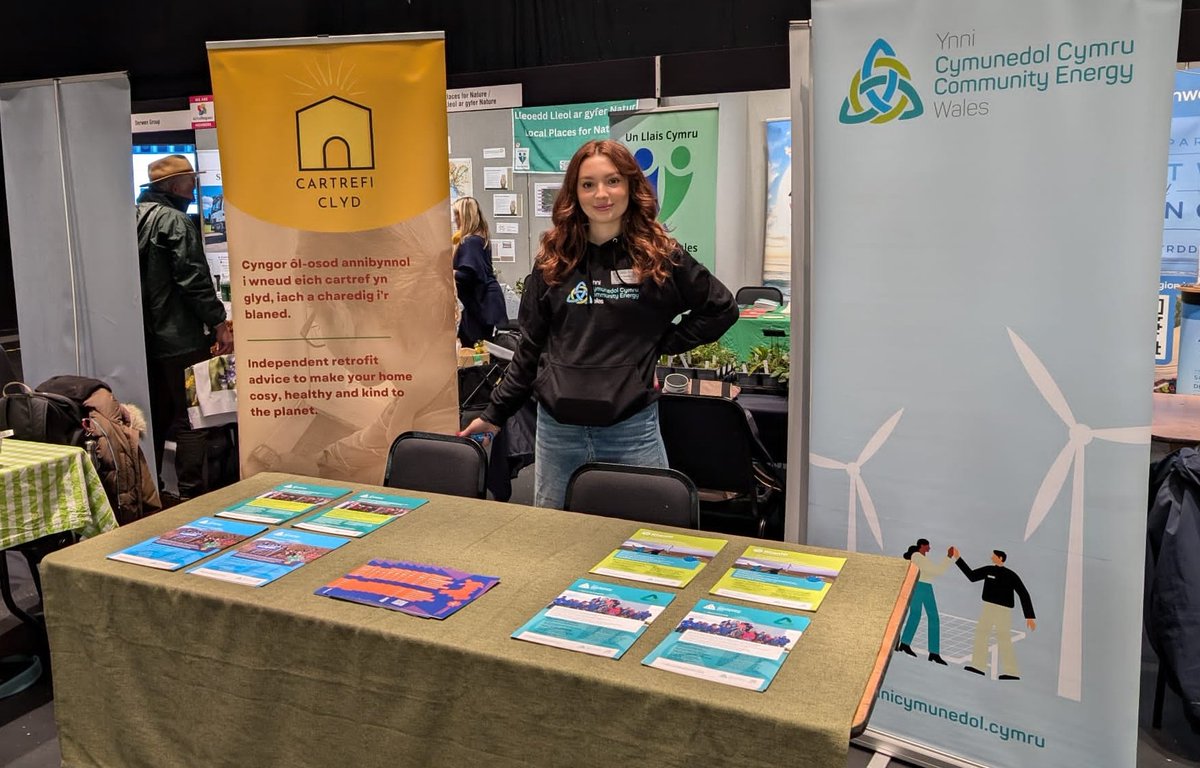 Barod i fynd yng nghynhadledd <a href="/4theRegion/">4theRegion</a> yn Abertawe.

We're at the <a href="/4theRegion/">4theRegion</a> Green Economy Conference at Swansea today, talking community energy and its part in the future of the Welsh economy.