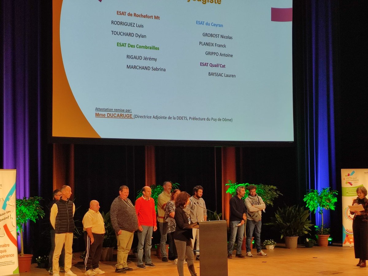 Retour sur les "Compétences Day" à la Grande Halle d’Auvergne, entreprises, professionnels du secteur, institutionnels et familles des lauréats; 450 personnes se sont retrouvées pour célébrer les travailleurs récompensés en 2024.

Félicitations à tous 👏 

#esat #auvergne