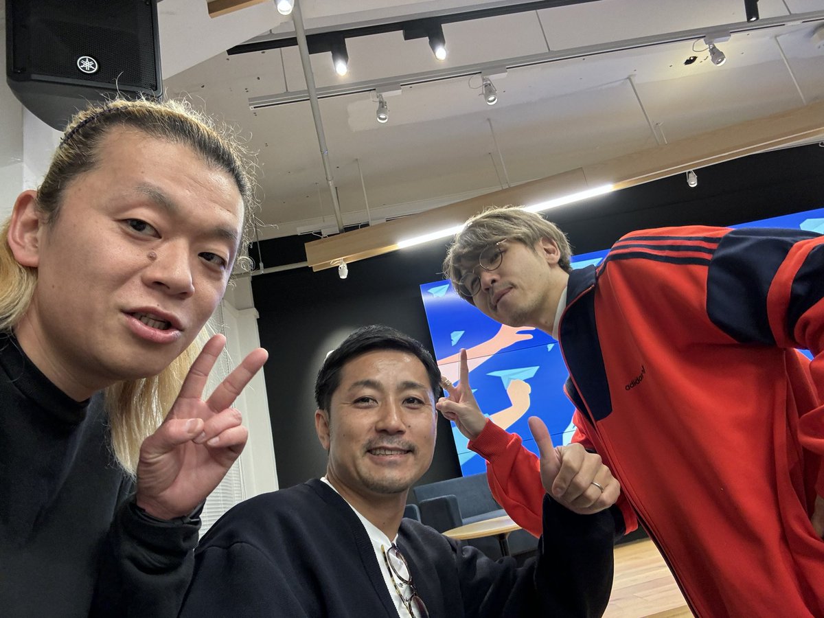 nohhoshi's tweet image. 博多にてこれから登壇！！
仲間2人見ててくれるから心強いぜ！
 #Tech_DAIMYO