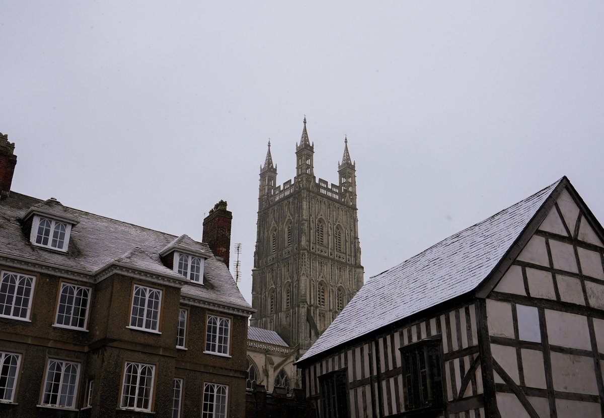 Gloucester Cathedral tweet media