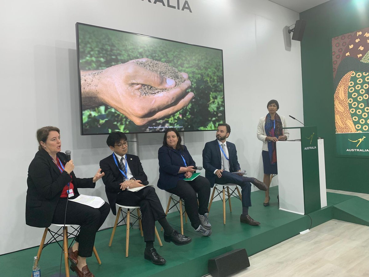 Kicking off "Agriculture and Food Day" at <a href="/COP29_AZ/">COP29 Azerbaijan</a> facilitating the <a href="/DAFFgov/">Department of Agriculture, Fisheries and Forestry</a> panel on the importance of soil health along with colleagues from Canada, Brazil, Japan and <a href="/CSIRO/">CSIRO</a> A big day ahead highlighting the important role of agriculture in the climate debate