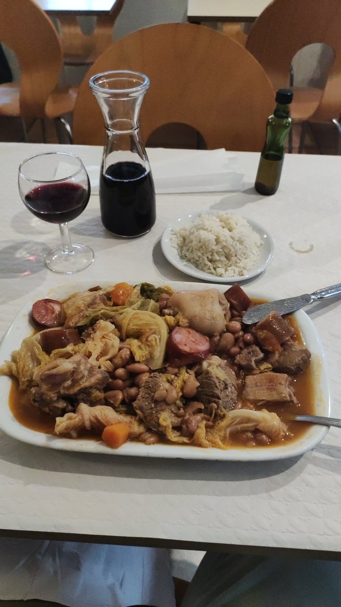 dtorgal's tweet image. Parece que vem aí o Armagedão. Siga. É aproveitar enquanto dá.

#StayLocal #LX