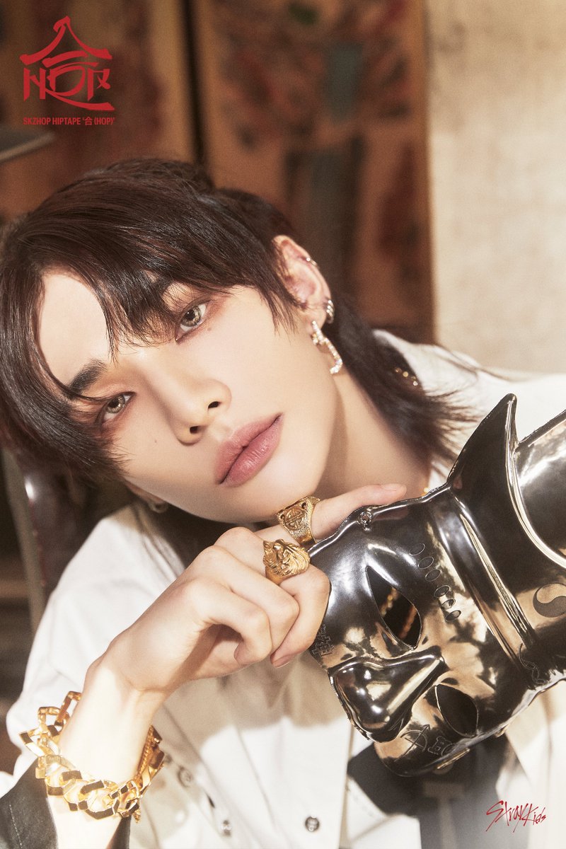 Stray Kids(스트레이 키즈) "合 (HOP)"
Changbin &amp; Hyunjin Walkin On Water 🎭

2024.12.13 FRI 2PM (KST) | 0AM (ET)

💦PRE-SAVE &amp; PRE-ORDER "合 (HOP)" NOW!
Stray-Kids.lnk.to/HOP

#StrayKids #스트레이키즈
#창빈 #Changbin
#현진 #Hyunjin
#合 #HOP 
#SKZHOP_HIPTAPE
#WalkinOnWater