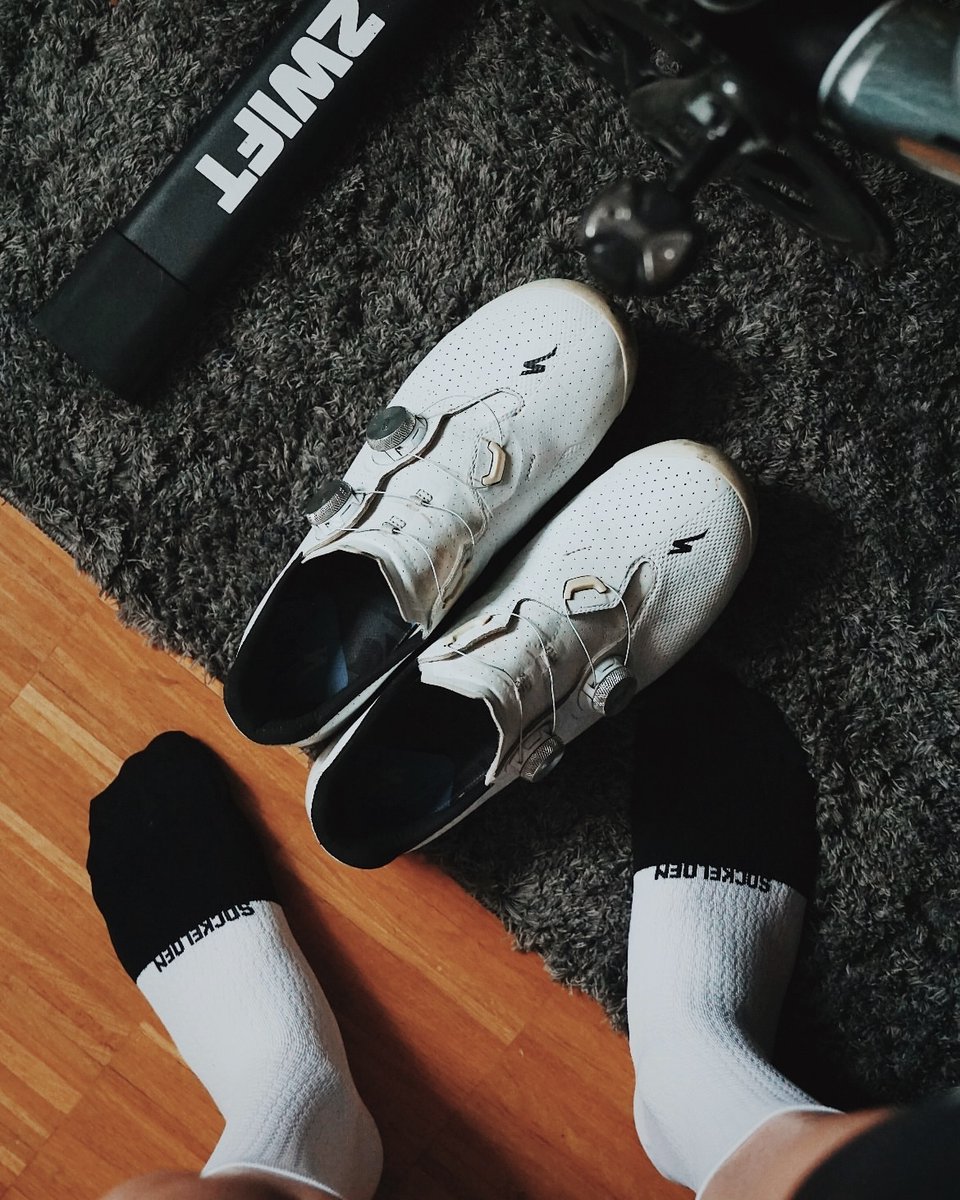 Indoor season is opened.

sockeloen.com

#sockeloen #cycling