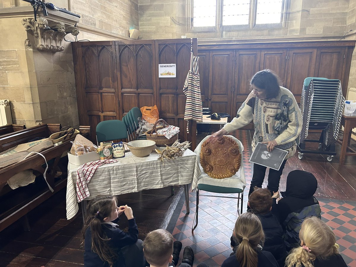 Tockwithcofe's tweet photo. Team
Davidson have leant about peace, generosity, faithfulness and humility @DioceseOfYork https://t.co/naGWHHSk9N