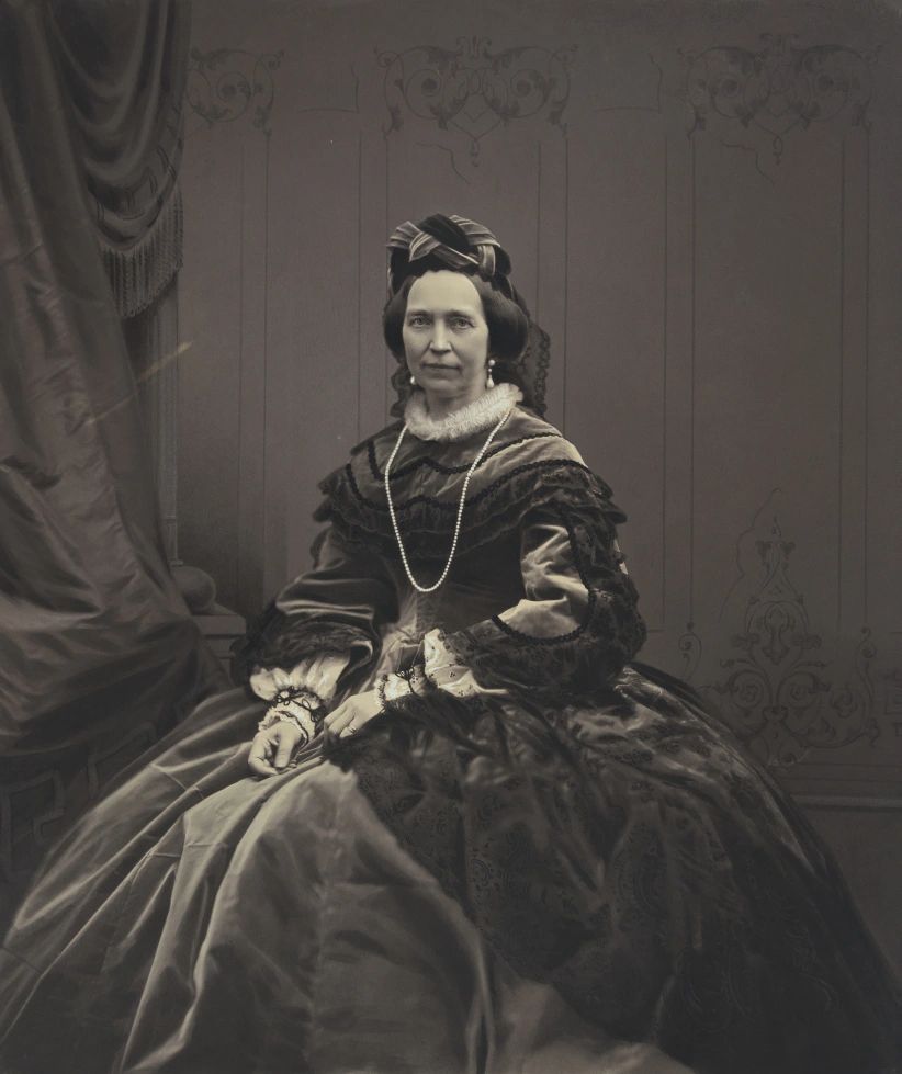 Lundi 25 novembre, à 14h00, <a href="/unistra/">-</a> deuxième séance du séminaire "Crise  religieuse et dissidence" : <a href="/LisaCastro_/">Lisa Castro</a> interviendra sur "Les reines Désirée et Joséphine de Suède et de Norvège : deux catholiques à la cour de Suède (1810-1876)".
mgne.unistra.fr/agenda/seminai…