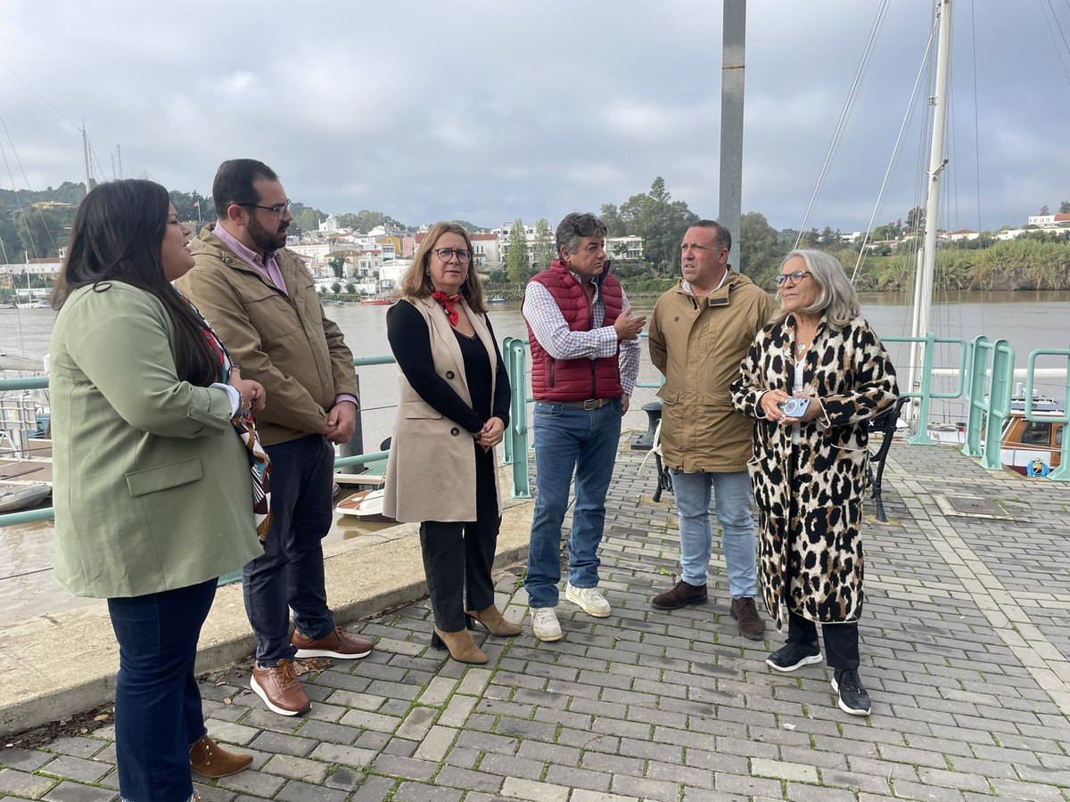 🟢 COOPERACIÓN INTERNACIONAL ESPAÑA Y PORTUGAL 

👉Firme compromiso del Gobierno de España con el desarrollo y mantenimiento del puente transfronterizo entre #SanlúcarDeGuadiana y #Alcoutim

🗣️ <a href="/pepa_bayo/">pepa gonzalez bayo</a> 

#Huelva