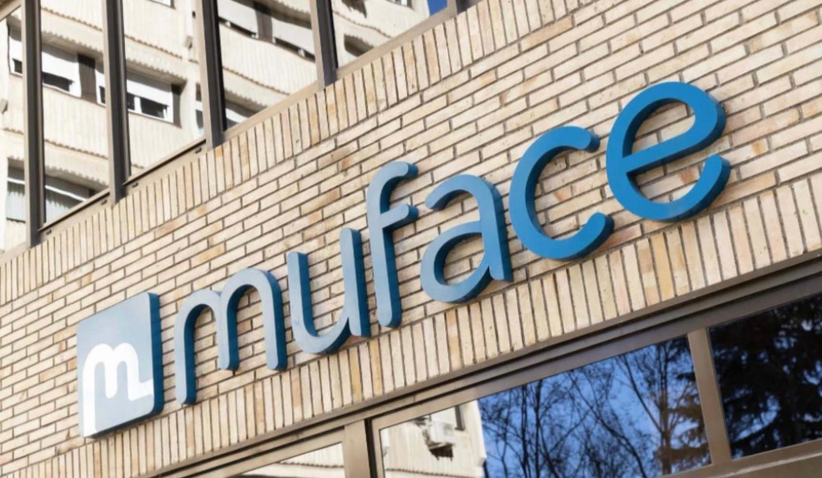 SUPMALAGA's tweet photo. 🔊#SupMalaga se opone⛔️ la eliminación de #MUFACE‼️#SanidadPublica 🏥y un sobrecoste de 800.000.000 €💸💸 a las arcas del estado.
Tu retuit puede hacer la diferencia! 💪
#SUPContigoEnPrimeraLinea #SindicatoMayoritario
Afíliate https://t.co/sAZpzDHqNc 📲📝 https://t.co/ZEcQow7njL