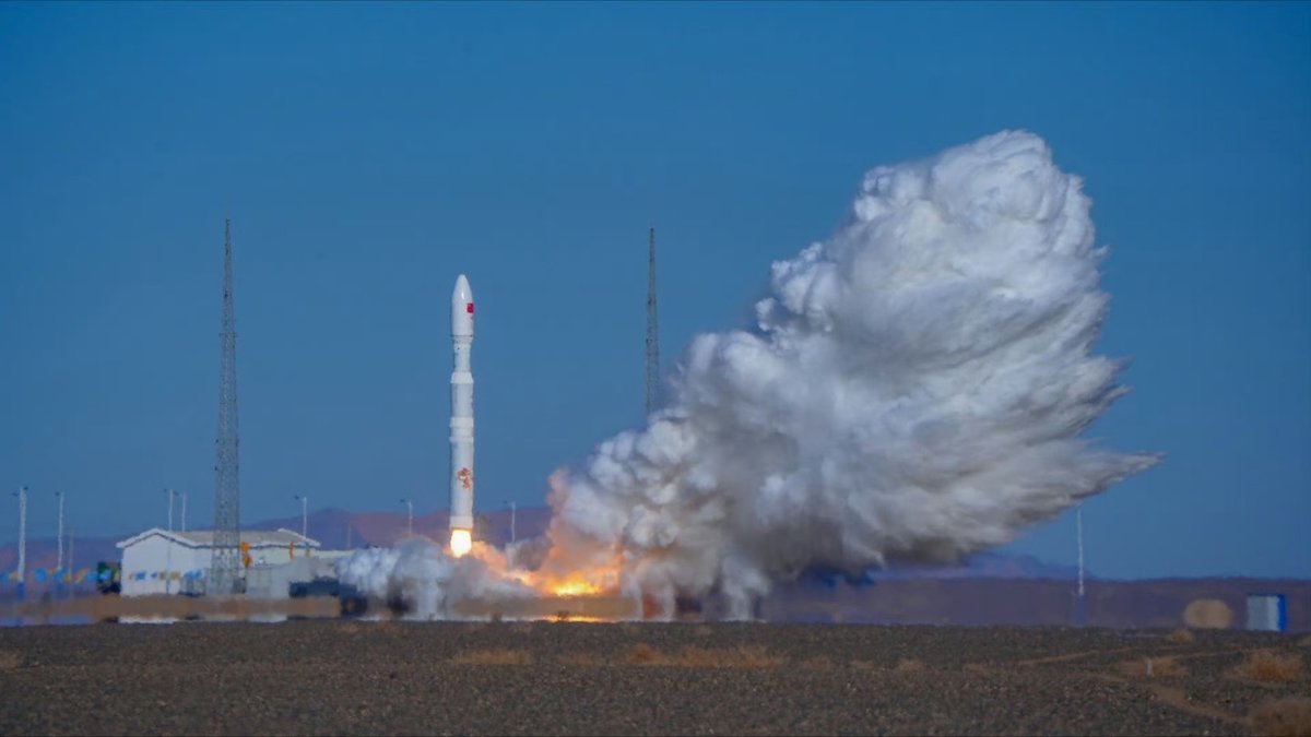 Alive Universe tweet media