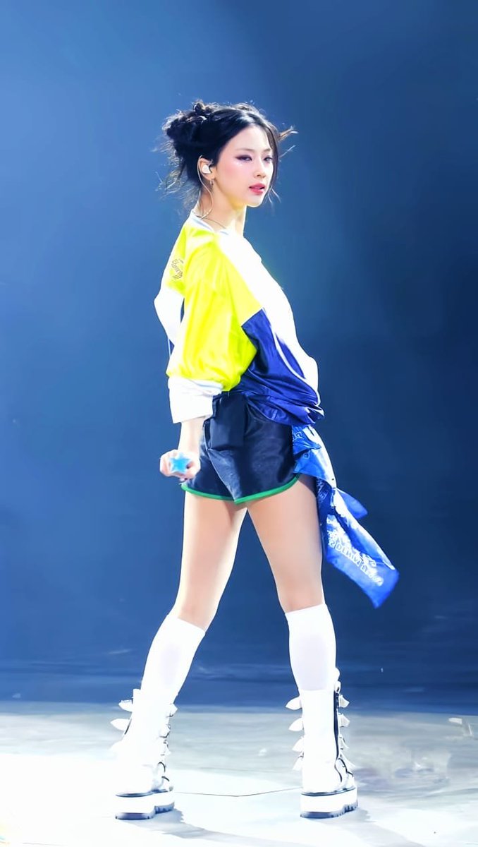 kawai_ruka20's tweet photo. RUKA KAWAI 💛💛

#RUKA #루카 #河井瑠花 
#BABYMONSTER #베이비몬스터 https://t.co/SrNAqM7X0U