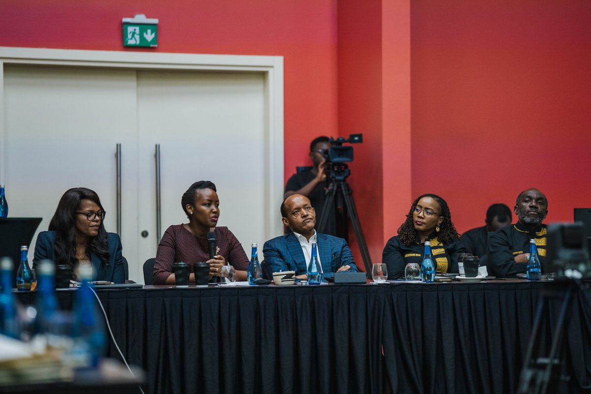 MTNRwanda's tweet photo. Today, Hon. Minister @MusoniPaula shared inspiring insights with the MTN Rwanda Board members on Rwanda’s digital transformation journey. She applauded impactful initiatives like #ConnectRwanda for driving digital inclusion & innovation. #DoingGoodTogether #DigitalTransformation https://t.co/3mzdLWvPYS