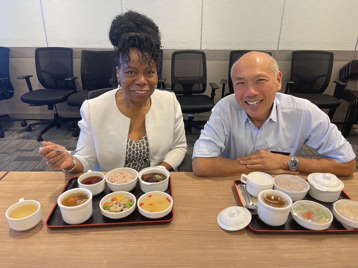 Delighted to be in Singapore meeting midwives, nurses &amp;policy leads to discuss midwifery care, the role of midwives &amp;what the return on investing in midwives looks like. Visiting KKH, SingHealth Polyclinic &amp; more. Reunited with Prof Tg Teoh, midwife &amp; obstetrician side by side