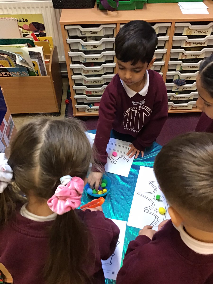 Holytrinityrc (@holytrinityrc) on Twitter photo As part of Parliament Week, Mrs Carlile came into Class 1 to teach them about what parliament is. She introduced them to some teddies to explain how parliament is made up and they sang a song. They then looked at a story #EYFS #Parliamentweek <a href="/RomeroCAT1/">Romero CAT</a> As part of Parliament Week, Mrs Carlile came into Class 1 to teach them about what parliament is. She introduced them to some teddies to explain how parliament is made up and they sang a song. They then looked at a story #EYFS #Parliamentweek <a href="/RomeroCAT1/">Romero CAT</a>