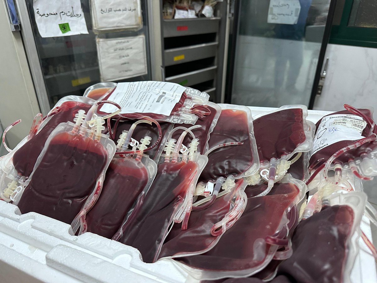 IsraelMFA's tweet photo. 1,000 blood units were transferred to the A-Sahaba Hospital in Northern Gaza yesterday (Nov. 18). 

This transfer was coordinated by the #GazaCLA through the Erez Crossing, in collaboration with international organizations for th ongoing medical treatments in the hospital and the maintenance of essential hospital services.

Via @cogatonline