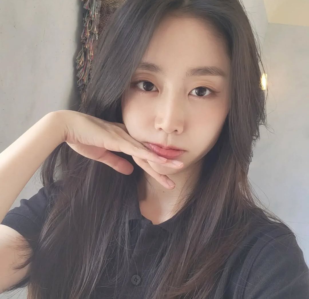 candyj_lly's tweet photo. Aku capek aku senang 🫰🏻 https://t.co/9BUYvxgXSc