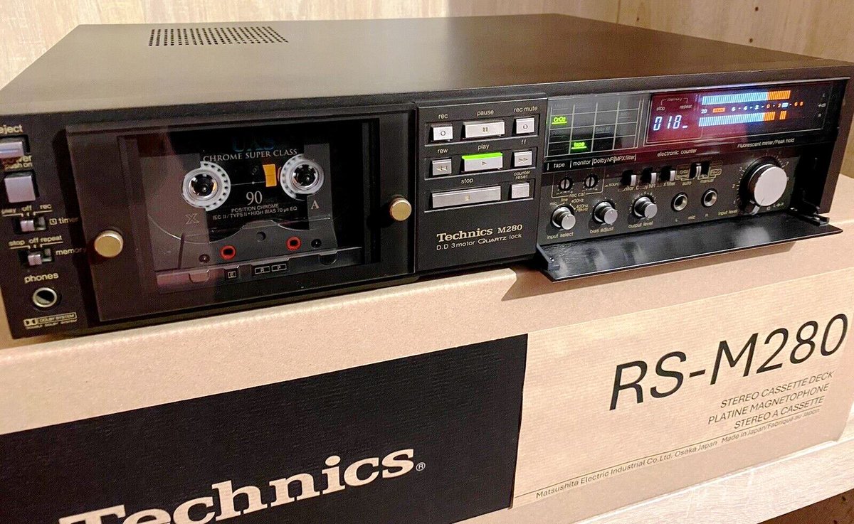 Technics RS-M280 (1981) 3-head compact cassette deck