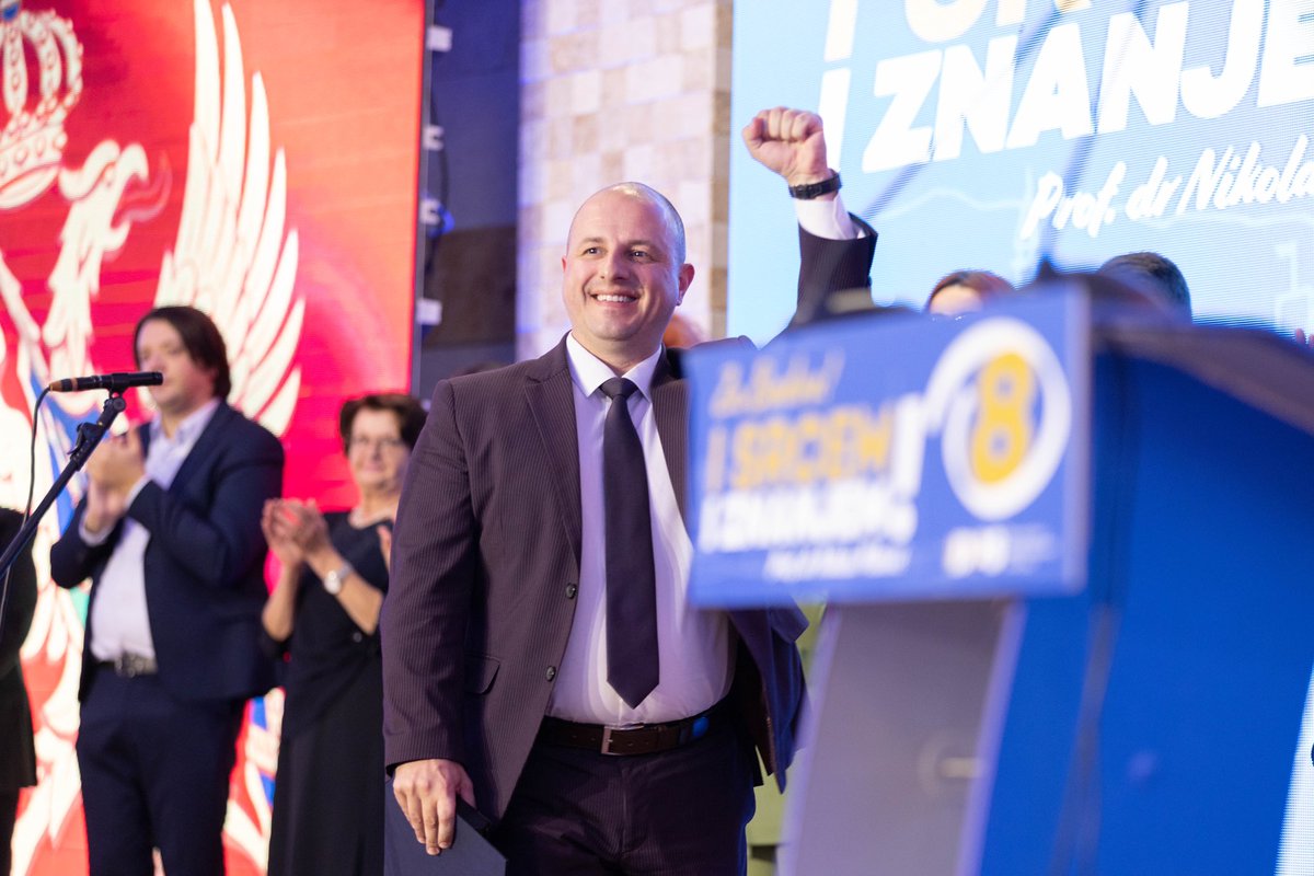 Hvala poštovane Budvanke i cijenjeni Budvani, jer ste i pored brojnih pritisaka, funkcionerske kampanje i zloupotrebe lokalnih i državnih resursa, prepoznali stručnost i iskrenu namjeru liste: Za Budvu! I srcem i znanjem!
✅Nakon 9 godina na lokalnom i 4 godine na državnom nivou,