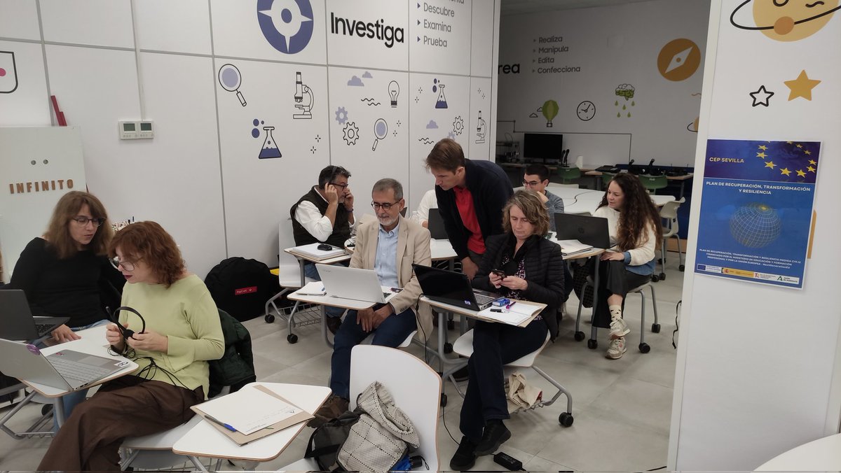 Asesoría EPER Sevilla (@cepdesevilla591) on Twitter photo Asesoramiento del grupo de trabajo "La radio educativa en educación permanente: una realidad presente". Gracias <a href="/victorguibor/">Víctor Guíbor</a> por tu excelente ponencia con aplicaciones y recursos didácticos muy útiles.
<a href="/edpermanente/">Educación Permanente Personas Adultas Andalucía</a> <a href="/CEPdeSevilla/">CEP de Sevilla</a> <a href="/DG_IFP/">DG de Innovación y Formación del Profesorado</a> <a href="/r_alberquilla/">Radio Alberquilla</a> <a href="/musoangel/">Ángel Muñoz</a> <a href="/pakirp71/">paki</a> Asesoramiento del grupo de trabajo "La radio educativa en educación permanente: una realidad presente". Gracias <a href="/victorguibor/">Víctor Guíbor</a> por tu excelente ponencia con aplicaciones y recursos didácticos muy útiles.
<a href="/edpermanente/">Educación Permanente Personas Adultas Andalucía</a> <a href="/CEPdeSevilla/">CEP de Sevilla</a> <a href="/DG_IFP/">DG de Innovación y Formación del Profesorado</a> <a href="/r_alberquilla/">Radio Alberquilla</a> <a href="/musoangel/">Ángel Muñoz</a> <a href="/pakirp71/">paki</a>