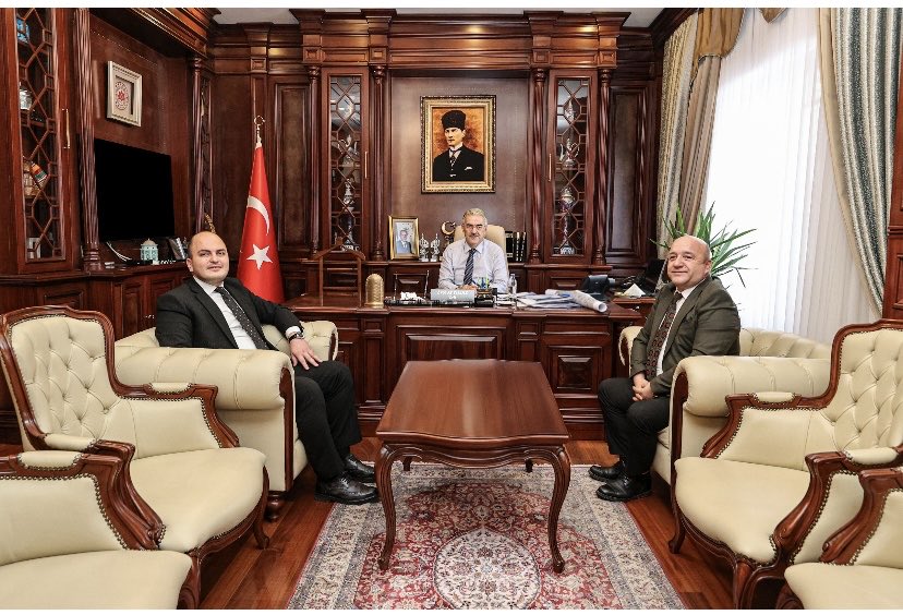 Metin Sancak (@metinsancak70) on Twitter photo Sayın Bursa valimiz Erol Ayyıldız’ıziyaret ettik.Misafirperverliği ve ilgi alakası için çok teşekkür ederiz.<a href="/BursaValiligi/">T.C. Bursa Valiliği</a> <a href="/ismetyildirimtr/">İsmet Yıldırım</a> <a href="/UmrSancakBosna/">Ümraniye Sancak Bosna Derneği</a> Sayın Bursa valimiz Erol Ayyıldız’ıziyaret ettik.Misafirperverliği ve ilgi alakası için çok teşekkür ederiz.<a href="/BursaValiligi/">T.C. Bursa Valiliği</a> <a href="/ismetyildirimtr/">İsmet Yıldırım</a> <a href="/UmrSancakBosna/">Ümraniye Sancak Bosna Derneği</a>