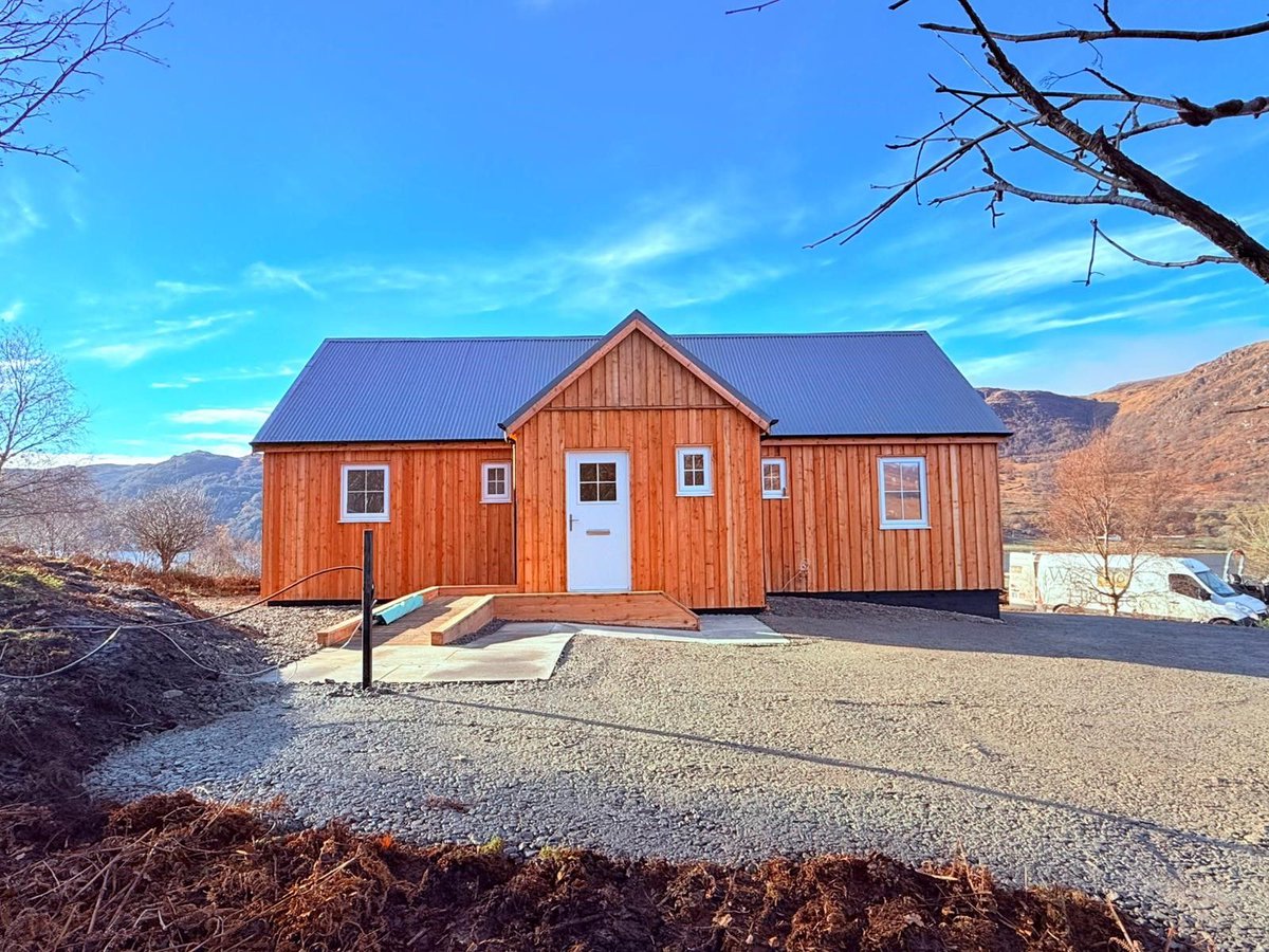 VistaPanelsltd's tweet image. Now this is a before and after! @Connect_Modular #modularhomes #modularconstruction #modularhousing