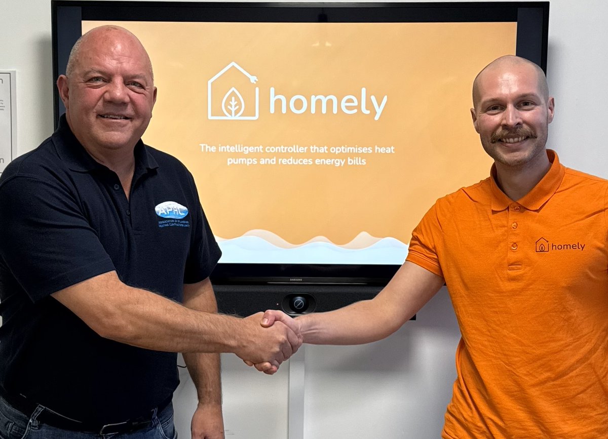 Alex welcomed Andy Baxter from APHC to our HQ after attending a Homely Roadshow!
Next up: Newcastle! Join us 5/12 for another free, in-person event to learn how Homely can optimise heat pump performance and streamline your installations.
Secure your place! homelyenergy.com/homely-roadshow