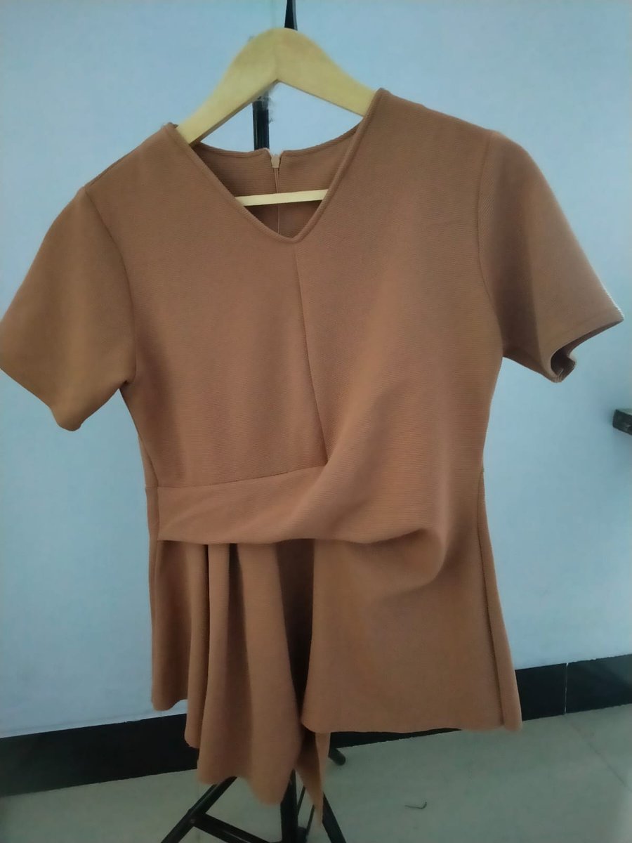 mortaliuf's tweet image. blouse cakep cuma sekali pake buat konten 🥹 angkut yuk murce aja