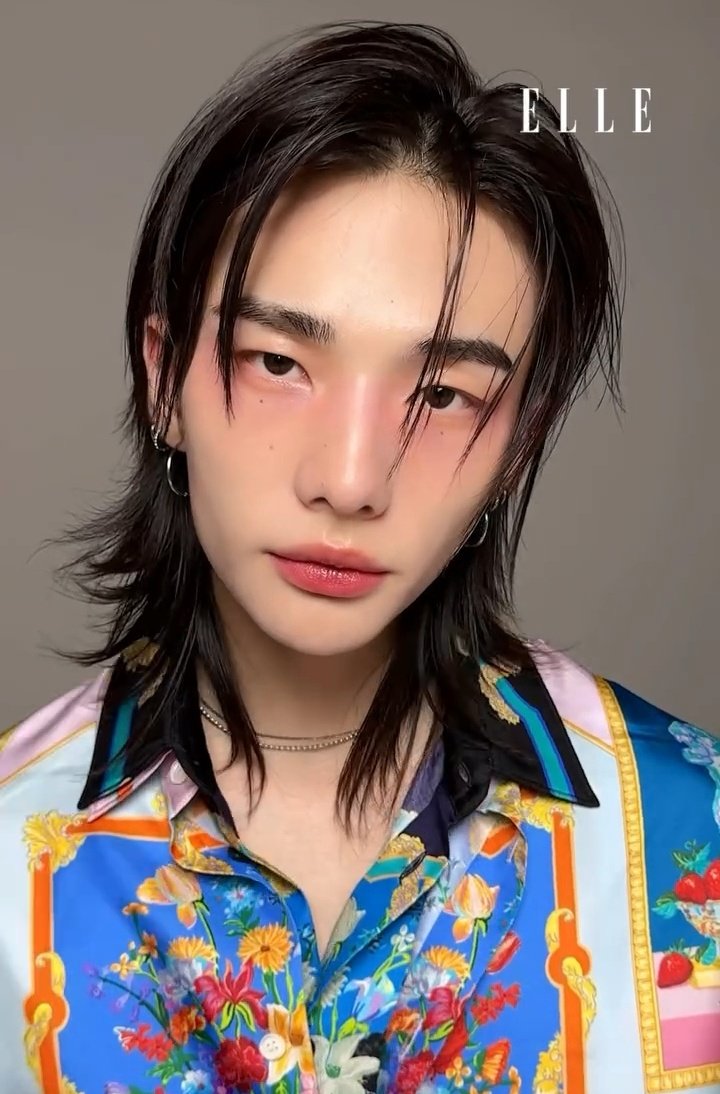 hyunjinpost's tweet photo. he's so gorgeous https://t.co/Weaw7oNNHw