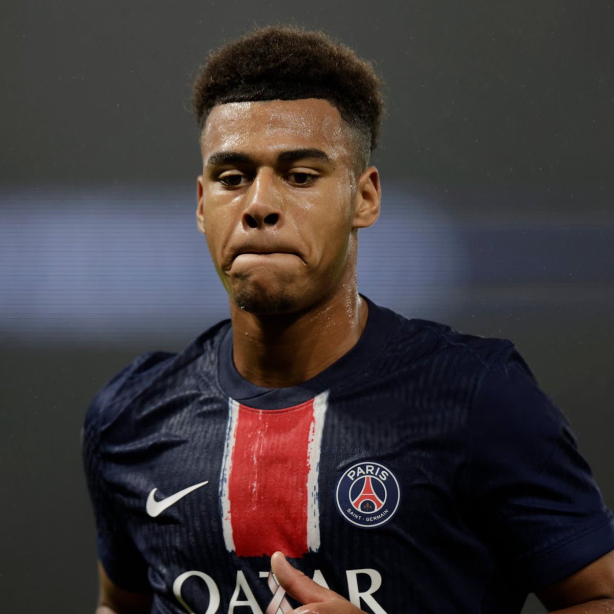 LCParisien's tweet photo. 🚨Désiré Doué serait déçu ET frustré par ses débuts au PSG ! 🫤

Le club ne s'inquiète pas pour le joueur et Luis Enrique le considère comme un joueur d'avenir.

 @lequipe https://t.co/izuNdFoaZ7