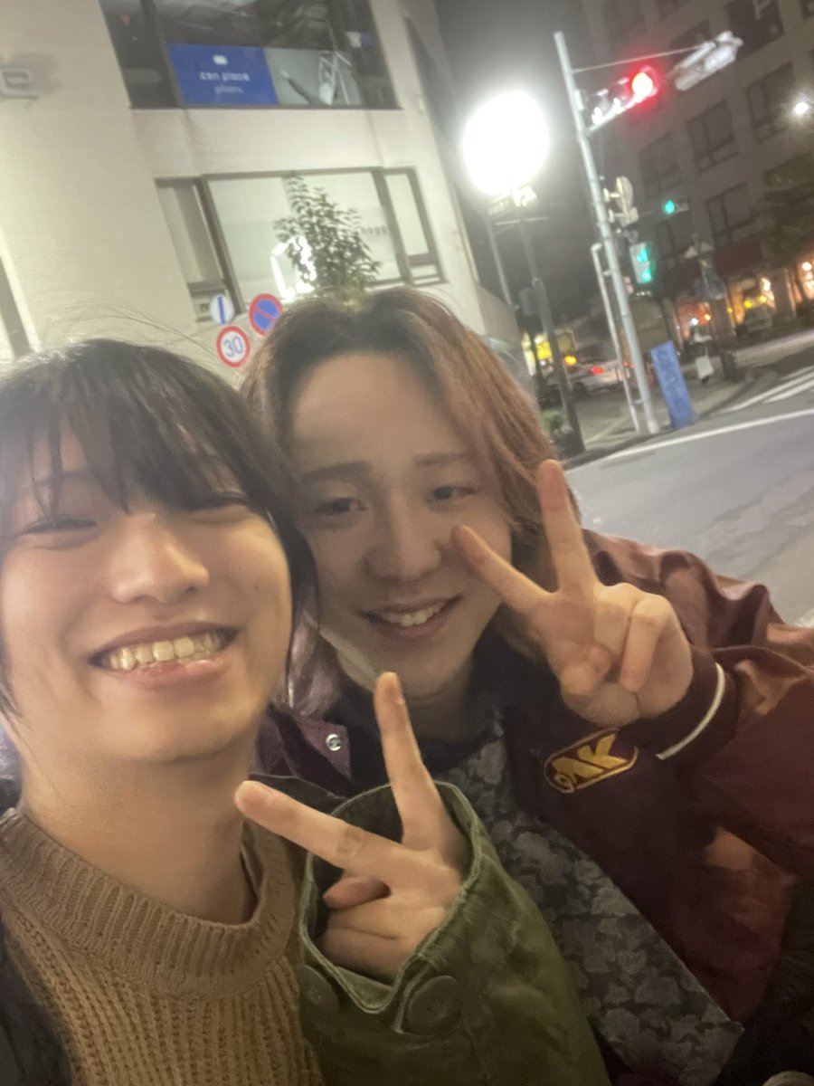 tentyoryu_utau's tweet photo. 11月18日昨日！
吉祥寺NRPO
mishi企画！『CLASSIS IN CRISIS』
ありがとうございました！
逆行で全然見えんけど��揚げめちゃ美味かったぜ！

あと、なイベントが良すぎて酒が美味いの何の笑
帰り道道買ったビールで完璧酔って帰ったわ笑
最近生意気なmishiが俺はちょっと好き笑

@nepo_kichijoji 
@EB_Mishi 
@o21ma