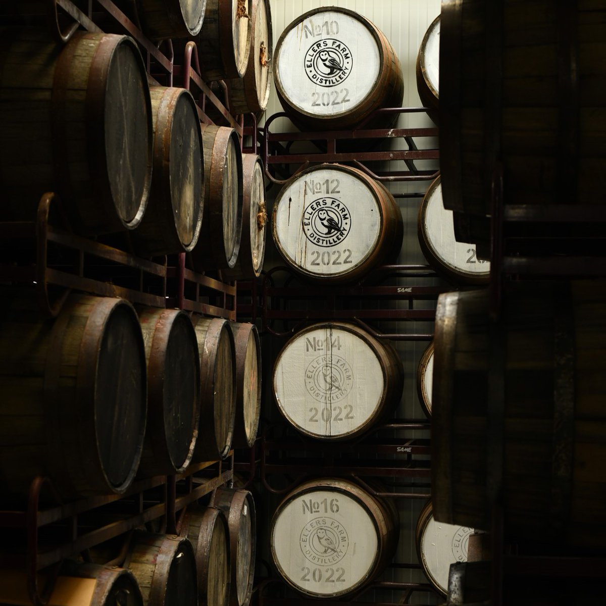 Shining a light on the good stuff 🥃✨

📸 Steve Jenkins

#EllersFarmDistillery #YorkshireDistillery #EnglishWhisky