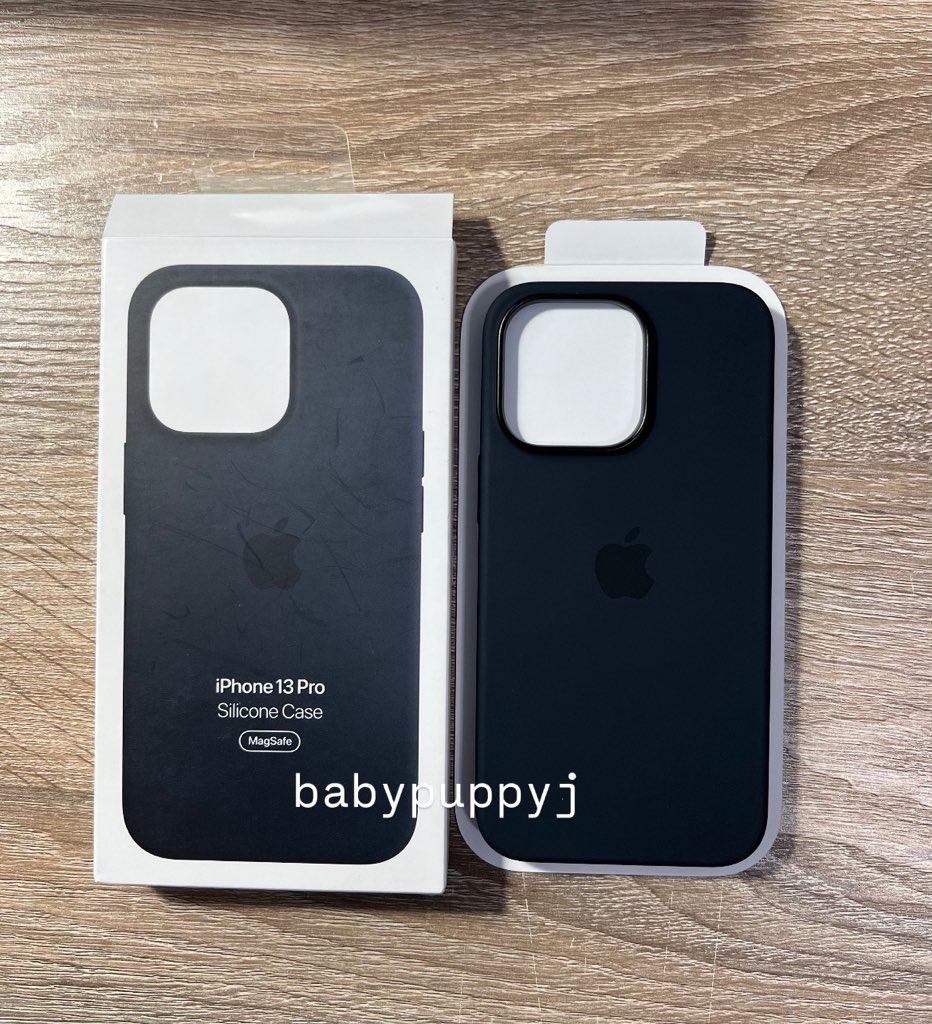 babypuppyj's tweet photo. ส่งต่อเคสไอโฟน 13 pro 

⭐️ apple silicone magsafe case 
สี midnight -สภาพ100% แค่ลองใส่ 
480 รส 
⭐️ muse and more-สภาพ80% 
270รส

#thelocalcollective #museandmore #เคสไอโฟน13pro  #ส่งต่อเคสmuse #musethailand #ส่งต่อmuseandmore #13pro #musecase #ส่งต่อเคสไอโฟน #ส่งต่อเคสไอโฟน13pro https://t.co/2fk0BJm0ia