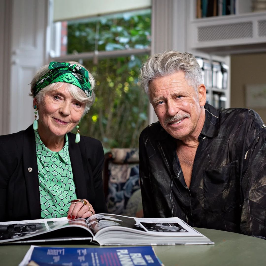 AdamsKimono's tweet photo. regramm from @DeeMcQuillan
Me and Adam Clayton in a scene from the documentary Ballroom Blitz on RTE1 Wednesday November 27 & Monday December 2 at 9:30pm
#AdamClayton #U2 #BallroomBlitz #RTE #RTEone #Showbands #IrishMusicHistory https://t.co/GbXTaI5l8y