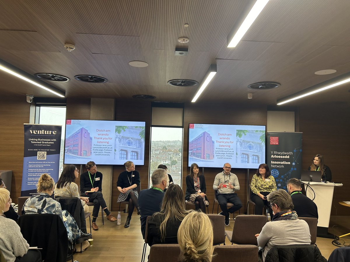 All of our speakers now take questions from the audience #CUInnovation