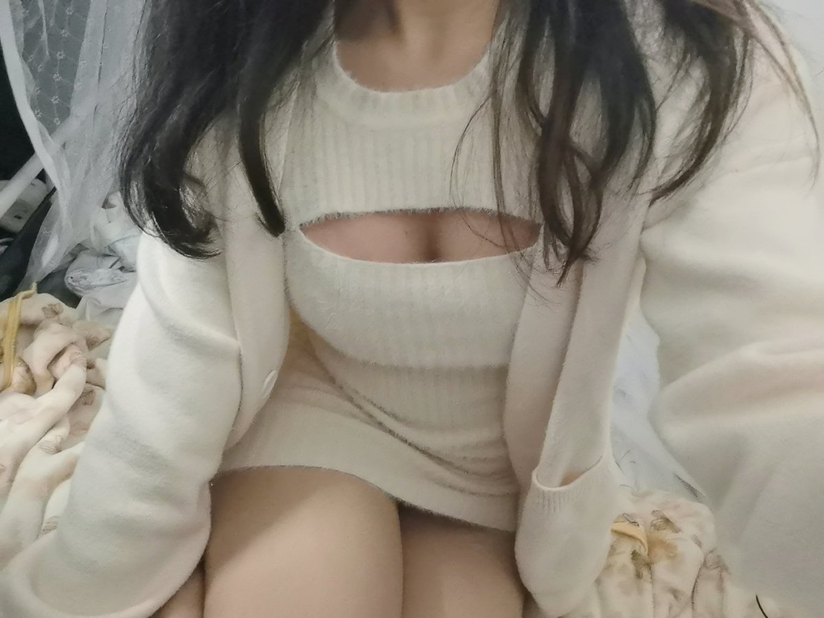 年齢関係ないので会える人いいね欲しいです。 
DMいきます。
 場所は都内でって思ってます！ 
 下手でも怒らない人だと嬉しいです。  
#P活群馬 #彼氏募集中 #彼氏募集中大学生 #せふれ募集