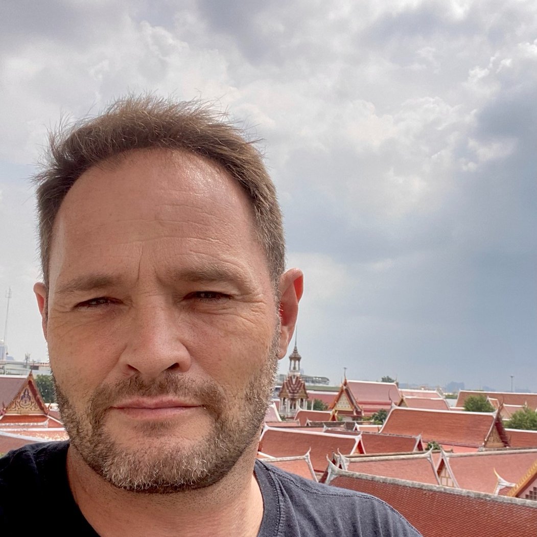 LondonISP's tweet image. &apos;I’m a curious person—I’m not sure anyone who isn’t could really be a writer.&apos; Jaime Gill, London Independent Story Prize 24 2nd Compt. Flash Fiction Finalist &apos;Cathy&apos;s Theory Of Happiness&apos;
Click!
londonindependentstoryprize.co.uk/post/jaime-gill
#poetrycommunity #writerslife #flashfictionchallenge