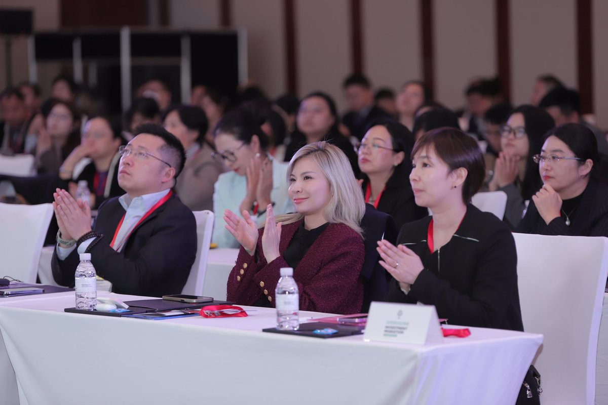 phmay_sg's tweet photo. The First Day of the Outbound Investment Summit Shanghai 2024 is in full swing!

The ballroom is buzzing with energy, packed with industry leaders and local professionals exploring the latest in investment #immigration.

#OutboundInvestmentSummit #OutboundSummit #CBI #GoldenVisa https://t.co/7OmPsMSHxX