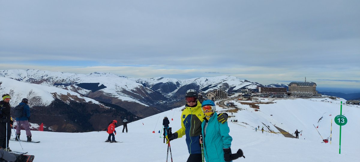 FreeRangeChalet's tweet image. POWDER ALERT  

OK, currently in the UK but the snow here reminded us we needed to send our 1st Powder Alert Email

Are you subscribed? Maybe look in the Spam if not

Let us know - it'd be nice to know it's working!

P.S. - it has already snowed in the Pyrenees too!

#PowderAlert