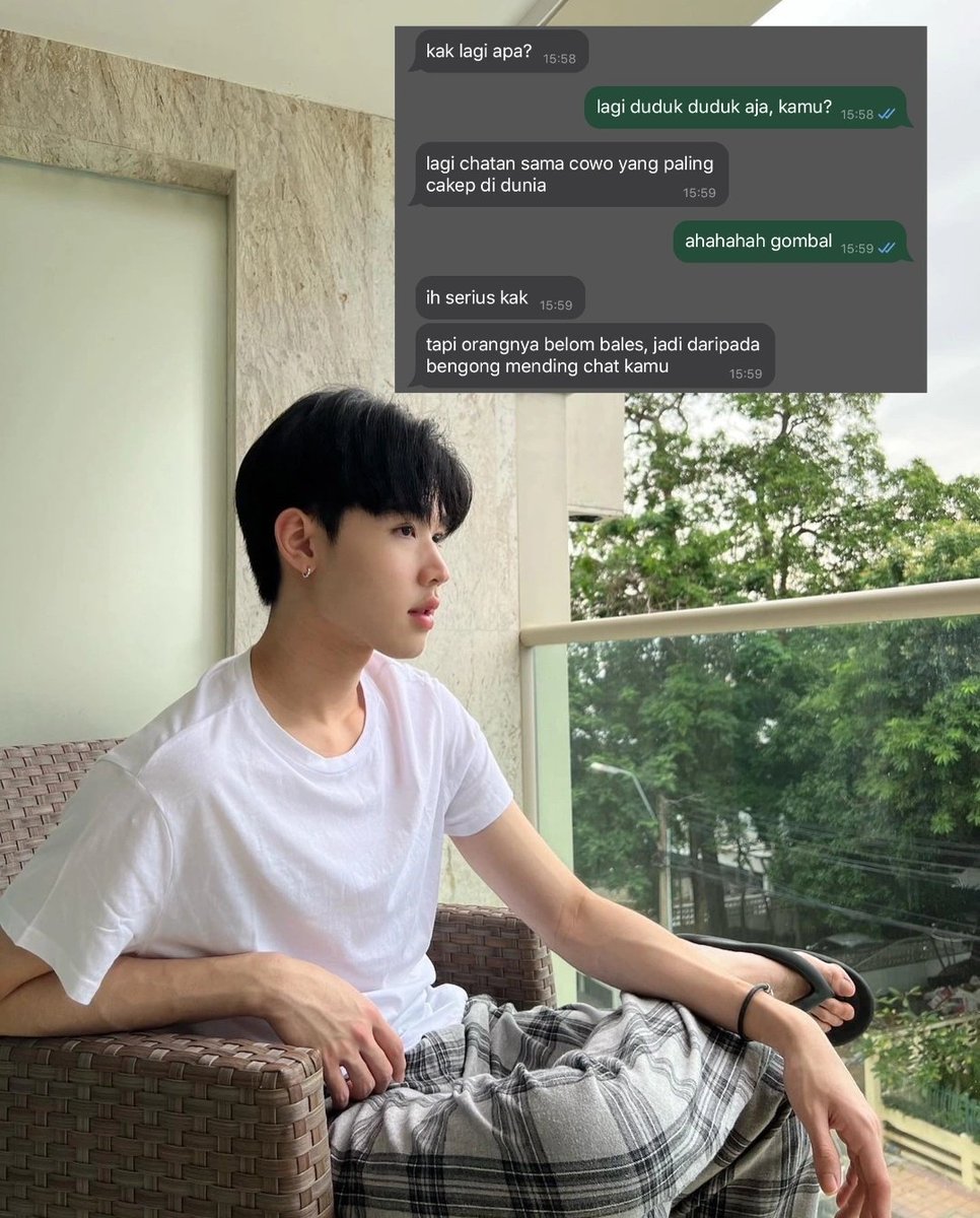 pacaryoru's tweet image. ketika Ryan ikutan trend hold me down.
 
✮ #ryujava few tweets AU
© pacaryoru