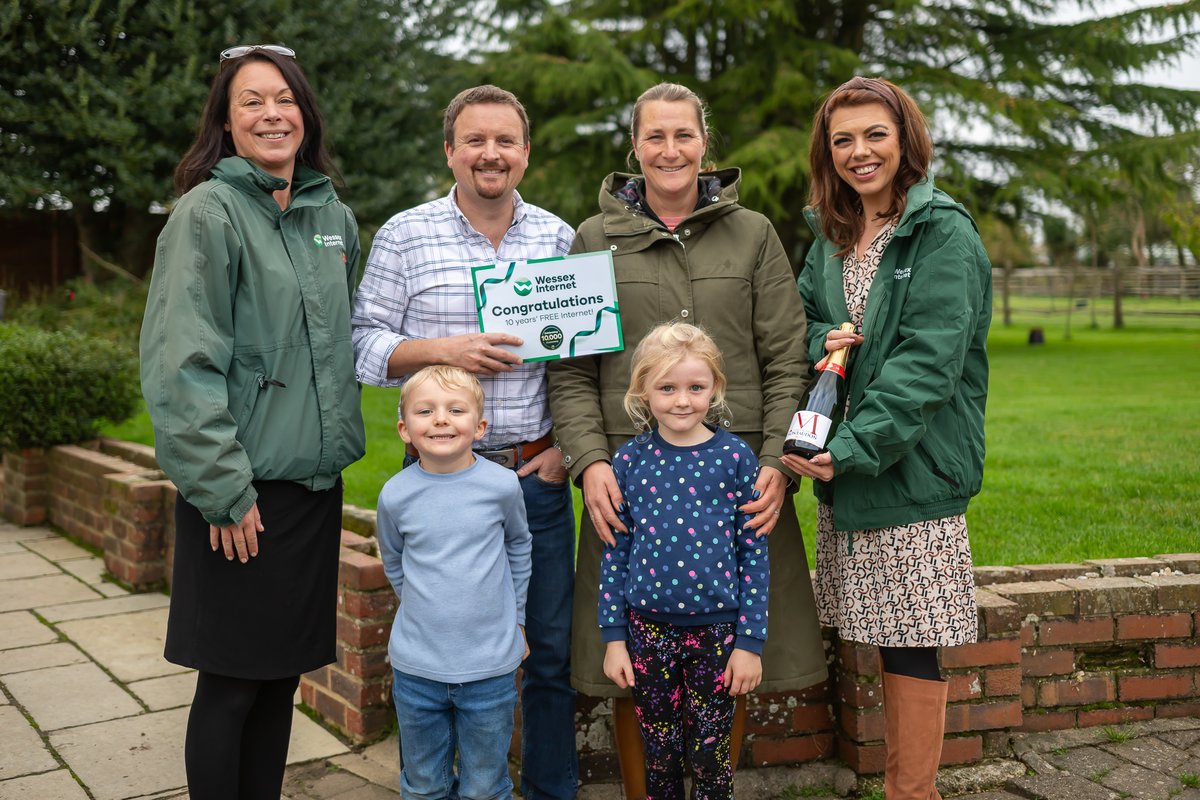 TheBVmagazine (@blackmore_vale) on Twitter photo Dorset-based full-fibre broadband provider <a href="/Wessex_Internet/">Wessex Internet</a> is celebrating a major achievement, having connected its 10,000th customer - bvmag.co.uk/10KCustomer Dorset-based full-fibre broadband provider <a href="/Wessex_Internet/">Wessex Internet</a> is celebrating a major achievement, having connected its 10,000th customer - bvmag.co.uk/10KCustomer