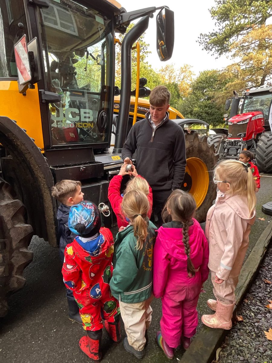 St George's Prep (@sgps_boston) on Twitter photo Pupils were able to give thanks to farmers today when we were visited by farmer Mark Fixter & contractor and ex Head Boy Al Whelan. The children asked questions and used the opportunity to thank all of the farmers who provide for us. <a href="/NFUtweets/">National Farmers' Union</a> #farmers <a href="/looknorthBBC/">BBC East Yorkshire</a> Pupils were able to give thanks to farmers today when we were visited by farmer Mark Fixter & contractor and ex Head Boy Al Whelan. The children asked questions and used the opportunity to thank all of the farmers who provide for us. <a href="/NFUtweets/">National Farmers' Union</a> #farmers <a href="/looknorthBBC/">BBC East Yorkshire</a>