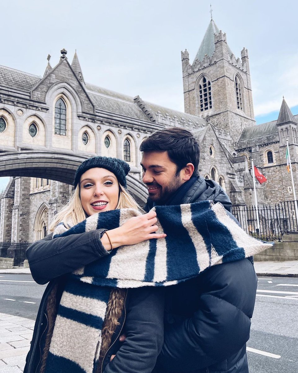 Let’s spend a winter’s day in #Dublin! ❄️

🍽️ Having a bite to eat in <a href="/TheWindingStair/">The Winding Stair</a>

🚎 <a href="/VintageTeaTrips/">Vintage Tea Trips</a>' Christmas Twinkling Lights Trips

🥃 ‘Whiskey &amp; Warmth’ Irish coffee masterclasses in <a href="/PearseWhiskey/">Pearse Lyons Irish Whiskey</a>

BOOKMARK for later!

📸 flytwoescape [IG]

#WinterInDublin