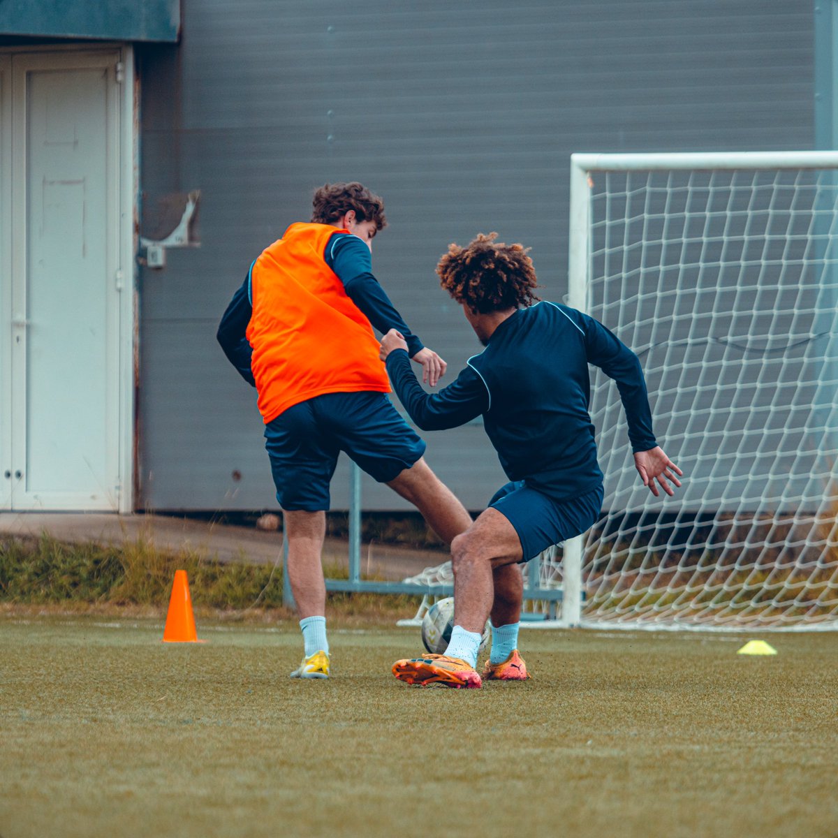 gfc_ajaccio's tweet photo. Focus 👀 AS Casinca 🔴🔵
#GFCAASC #prontiacumbatte #nike #ekinsport https://t.co/7O71pClzp7