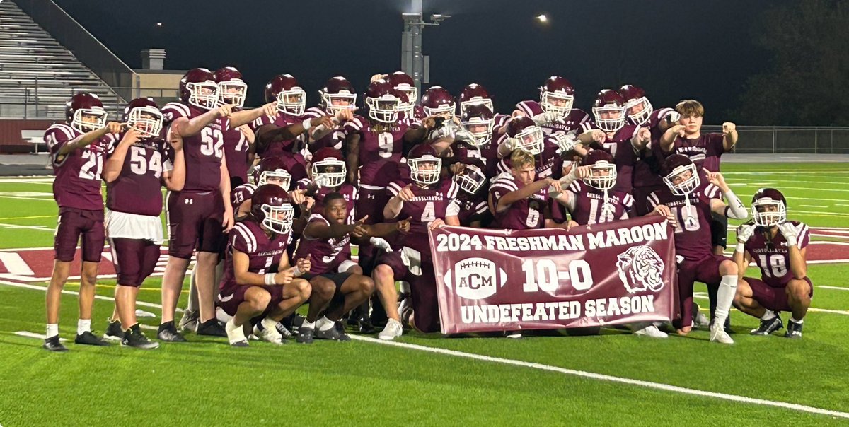 Proud of these guys! It’s a huge accomplishment to go 10-0. Bright future ahead for the program.

Annual  final pic with my QB’s. The QB room is stacked for the Tigers going forward 👀 #TheShip
