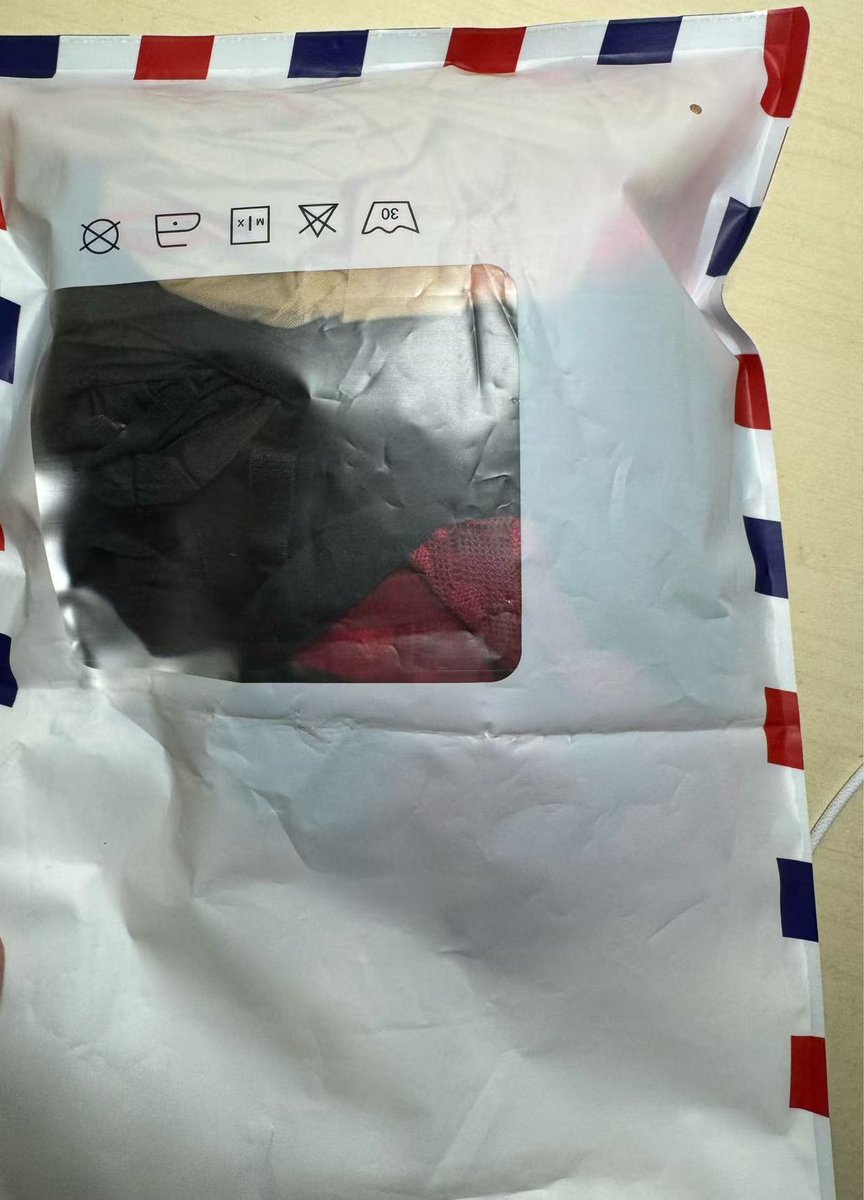 025江苏南京同好投稿，坐标江宁区，找人分享交换大学生女友的原味丝袜内裤，南京同城可交换的私我报名。 https://t.co/5B30TEqEgc